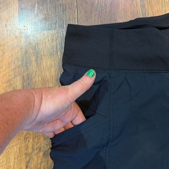 Black Cropped Leggings S (3375) - Picture 2 of 4